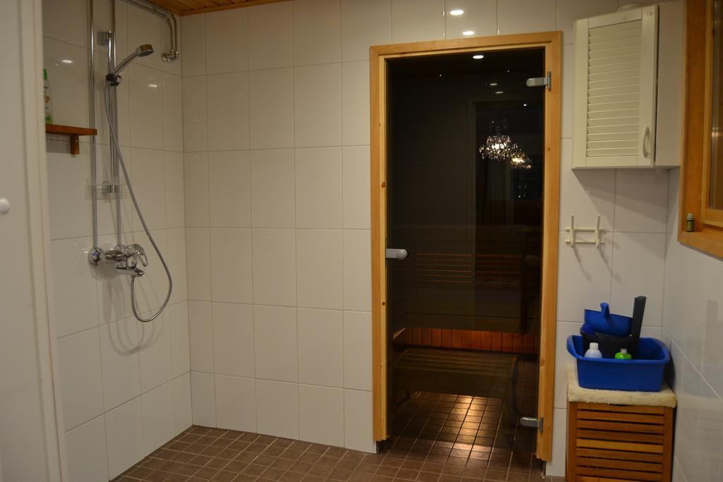 Villa Linnunlaulu Loparo Zimmer foto